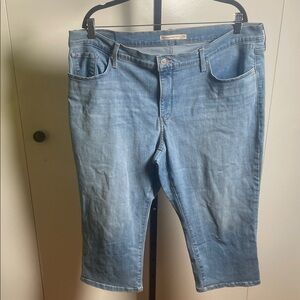 Levi's Sky Blue Capri Jeans